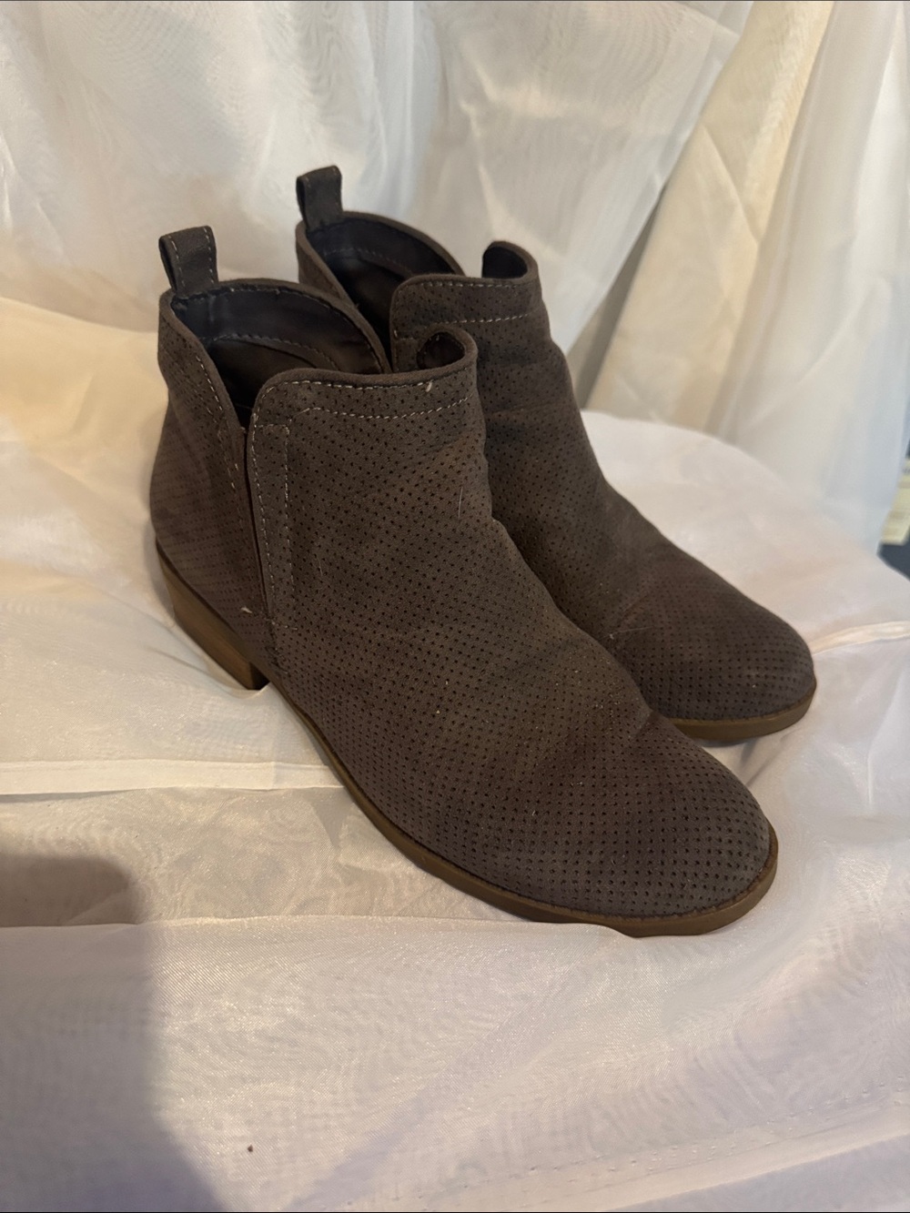 Women’s Perforated Ankle Boot in Taupe